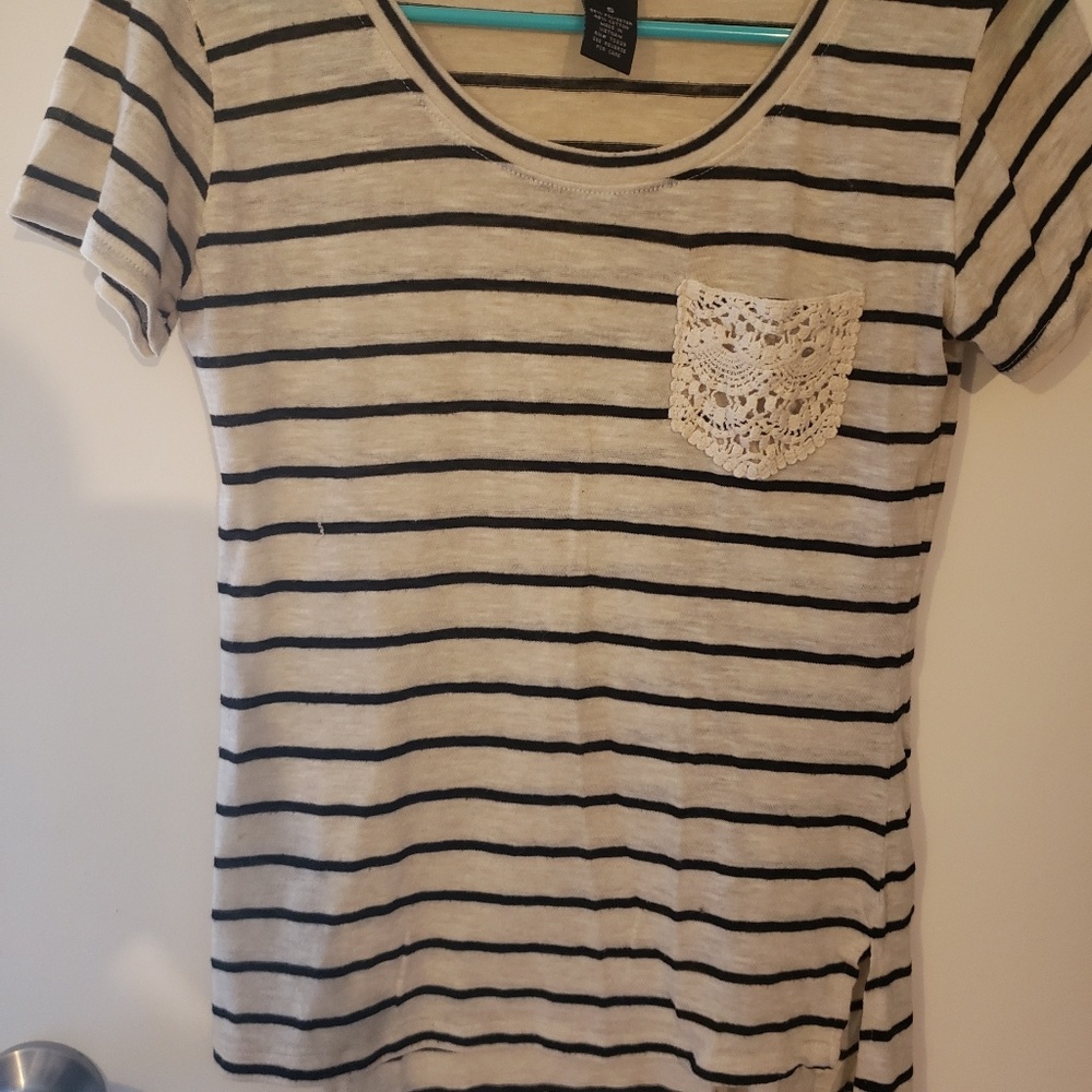 T shirt crew neck